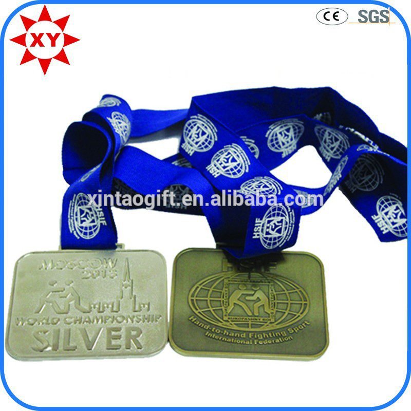 Medallas rectangulares plateadas bronce de los items del recuerdo con la cinta